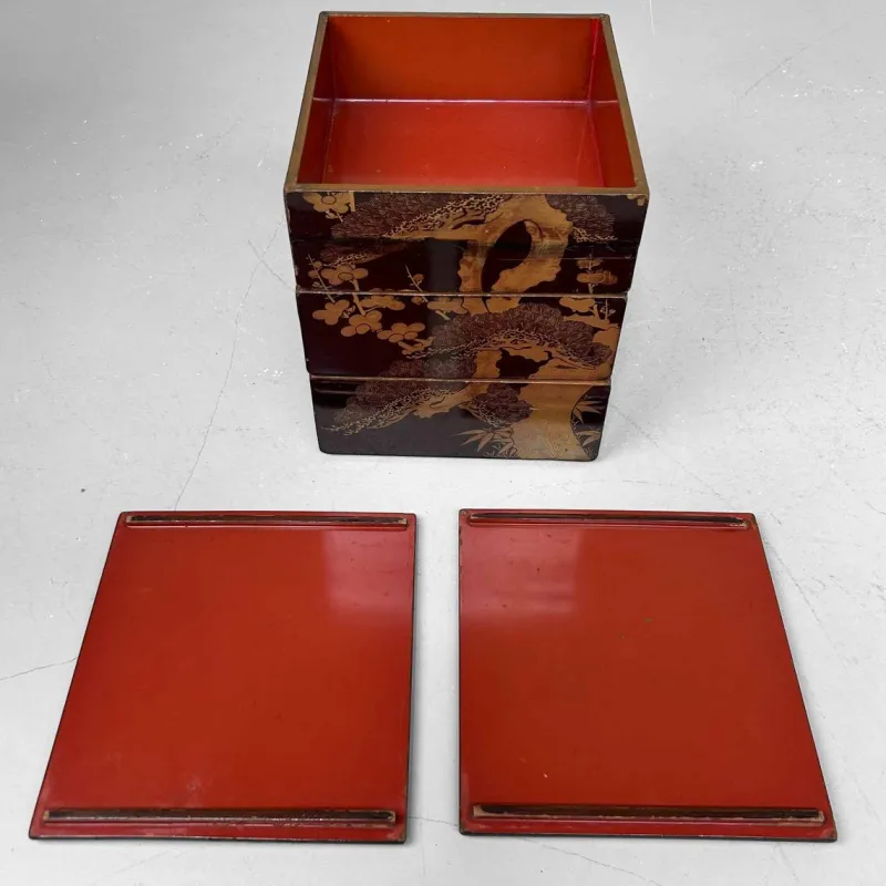Hot Pamono Japanese Wooden Lacquered Stacking Box, 1890s