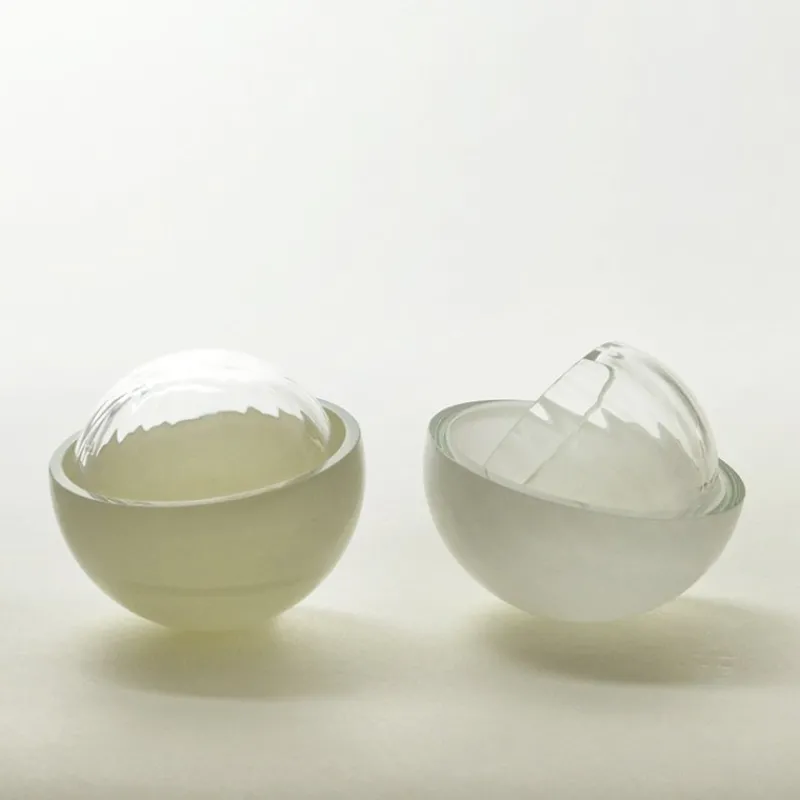 Pamono Jewelry Box in Beige, Moire Collection, Hand-Blown Glass by Atelier George> Trunks, Crates & Baskets