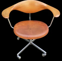 Pamono JH 502 Swivel Chair by Hans Wegner for Johannes Hansen> Office Chairs