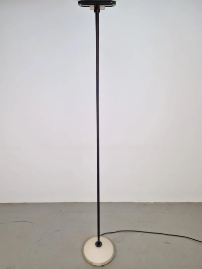Clearance Pamono Jill Uplighter Floor Lamp by Perry King and Santiago Miranda for Arteluce, 1978