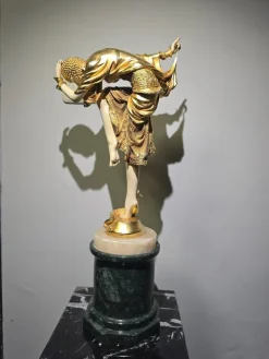 Pamono J.R. Colinet, Chryselephantine Style Sculpture, 1930, Gilt Bronze on Marble Base><noscript><img width=