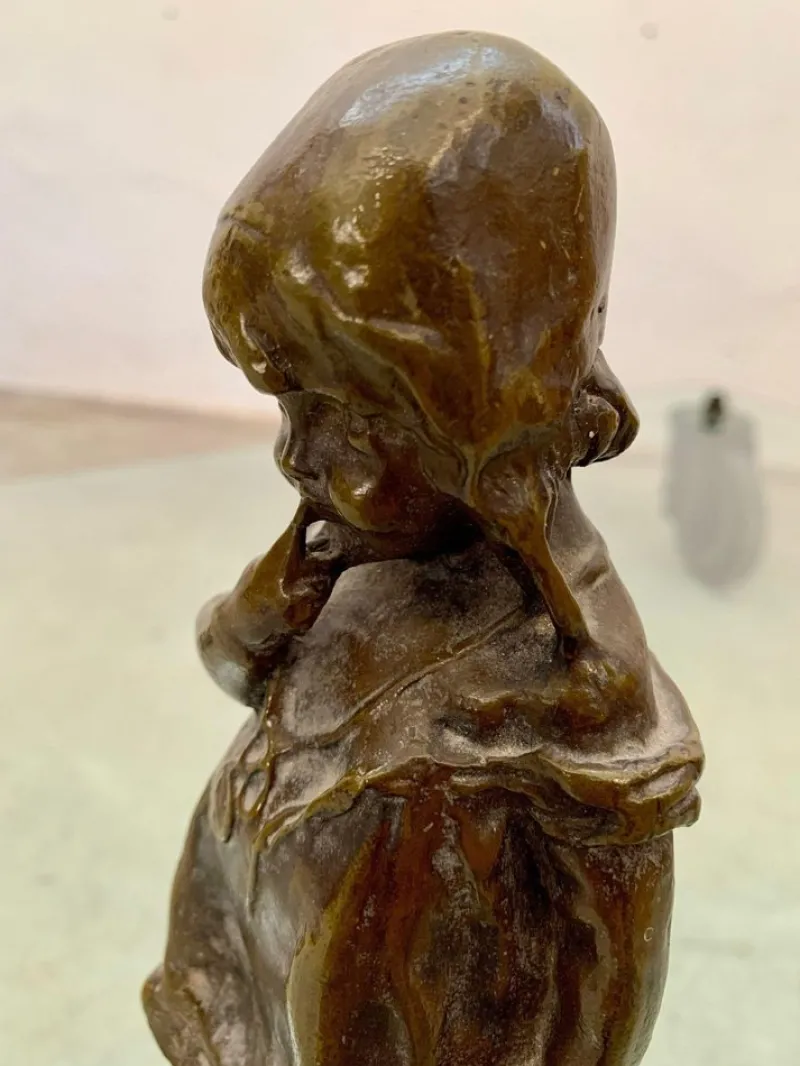 Pamono Juan Clara, Girl on a Chair, 1920s-1940s, Bronze> Sculpture