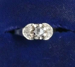 Discount Pamono 18k White Gold Ring with Diamonds