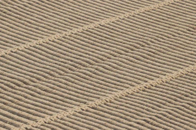 Pamono Kilim Rug with Textural Beige and Brown Stripes from R&K Principal Jahanshah Nazmiyal> Carpets & Textiles|Carpets & Textiles