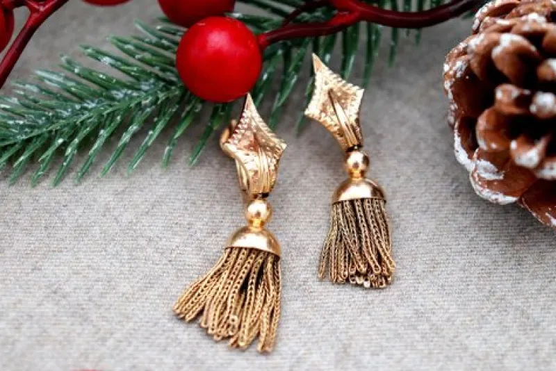 Pamono Knot-Shaped 18 Karat Gold Earrings with Articulated Pendants, Set of 2> Earrings