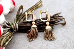 Pamono Knot-Shaped 18 Karat Gold Earrings with Articulated Pendants, Set of 2><noscript><img width=