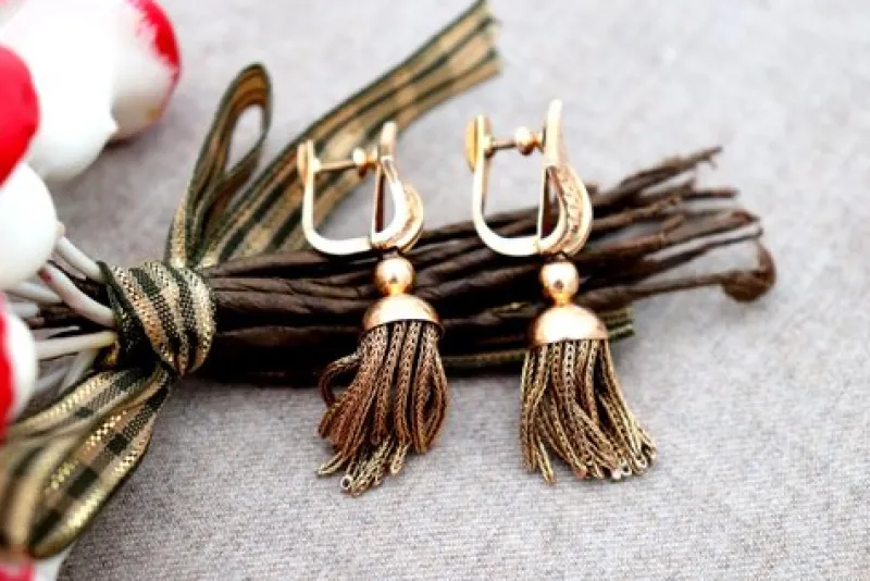 Pamono Knot-Shaped 18 Karat Gold Earrings with Articulated Pendants, Set of 2> Earrings