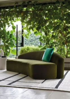 New Pamono Kyokusen Monolithic Sofa by Quinti Sedute