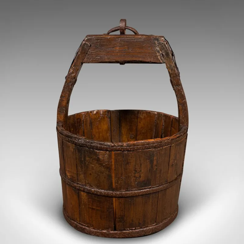 Pamono Large Antique Country Garden Well Bucket, 1800> Planters And Jardiniere