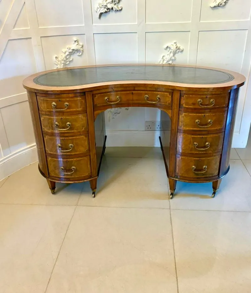 Pamono Large Antique Edwardian Inlaid Mahogany Freestanding Kidney Shaped Desk, 1900s> Desks