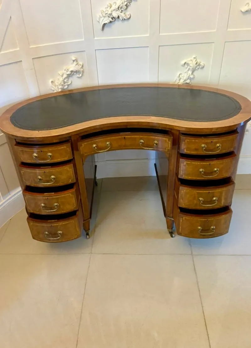 Pamono Large Antique Edwardian Inlaid Mahogany Freestanding Kidney Shaped Desk, 1900s> Desks