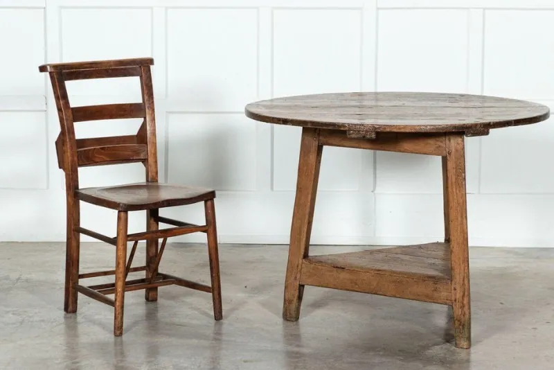 Pamono Large Antique English Cricket Table, 1780> Game Tables