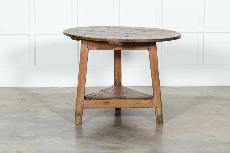 Pamono Large Antique English Cricket Table, 1780> Game Tables