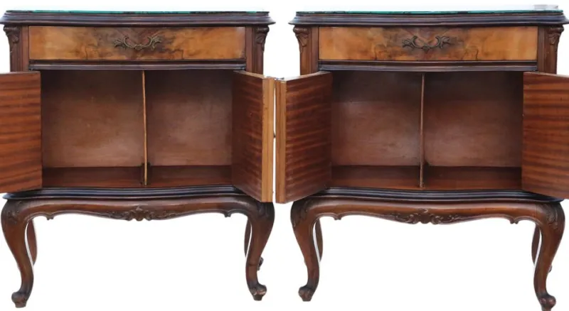 Pamono Large Antique Figured Walnut Bedside Tables, 1925, Set of 2> Nightstands