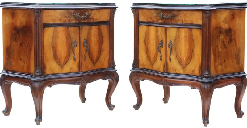 Pamono Large Antique Figured Walnut Bedside Tables, 1925, Set of 2> Nightstands