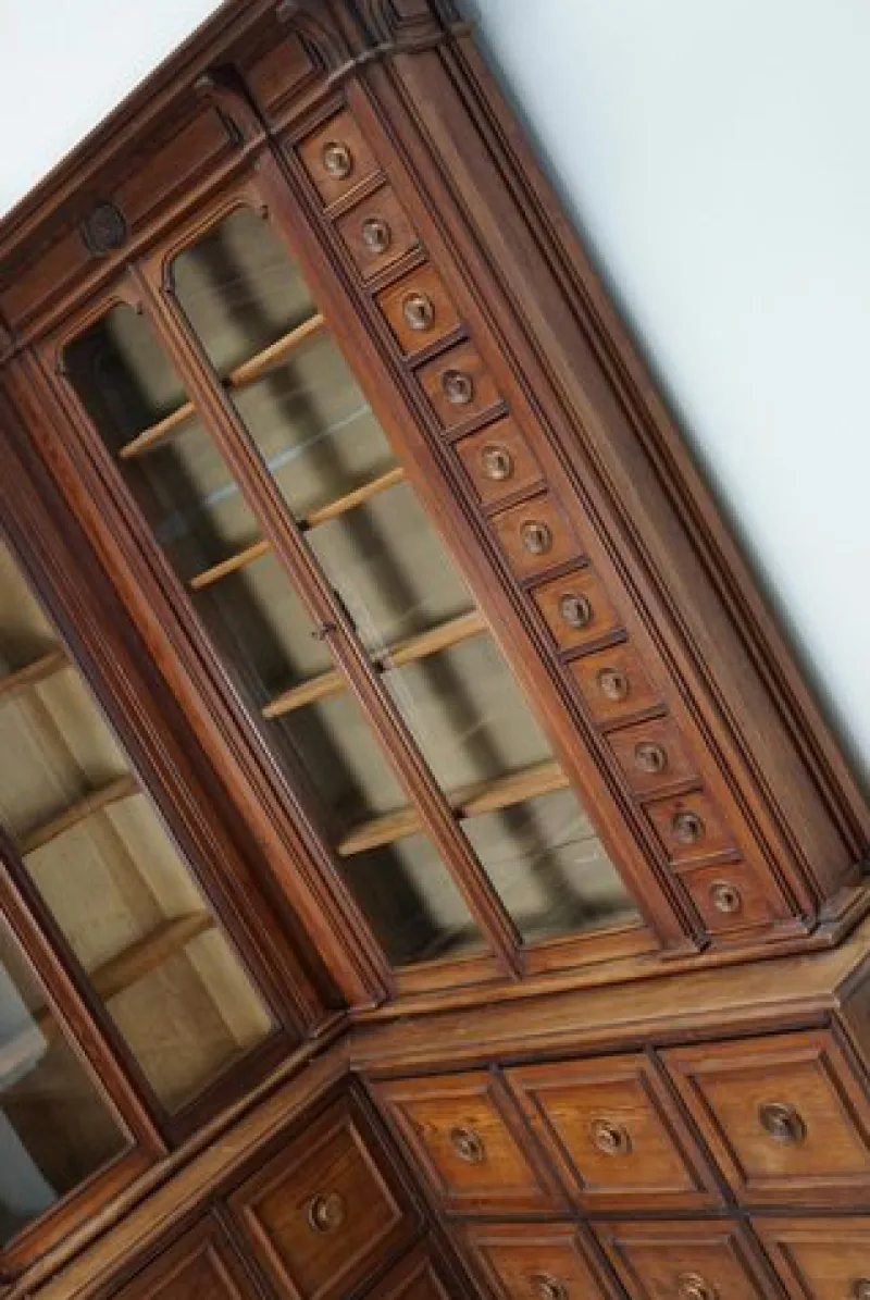 Pamono Large Antique German Pitch Pine Corner Apothecary Cabinet, 1900s> Cabinets & Wardrobes