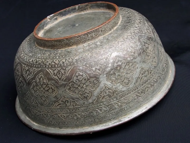 Hot Pamono Large Antique Islamic Engraved Tinned Copper Bowl, 1890s