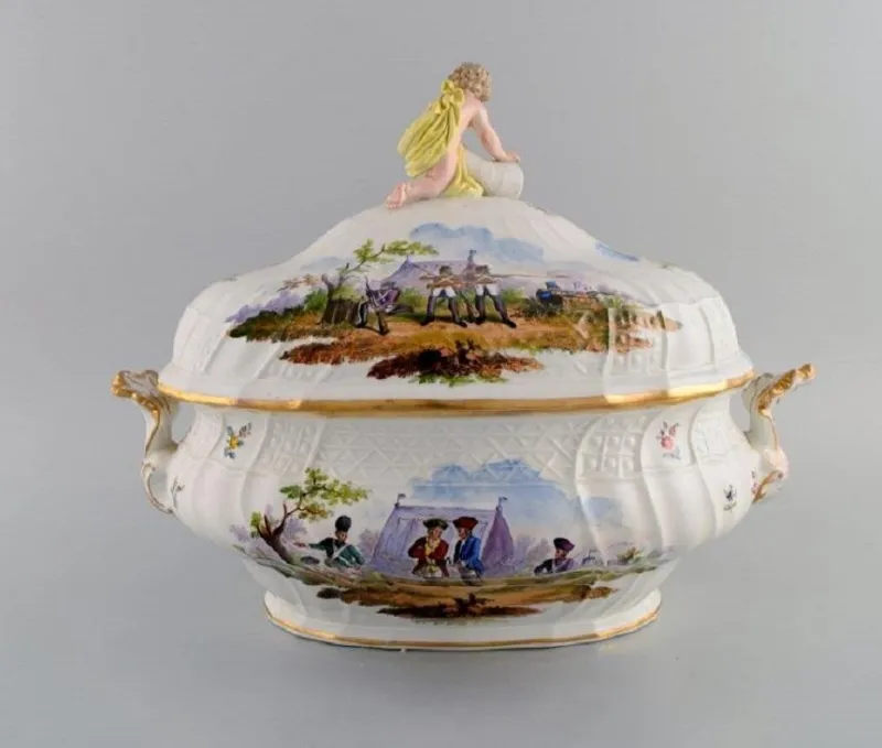 Clearance Pamono Large Antique Lidded Tureen in Hand-Painted Porcelain from Meissen