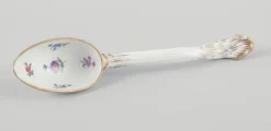 Pamono Large Antique Porcelain Spoon with from Meissen, Germany, 19th Century><noscript><img width=