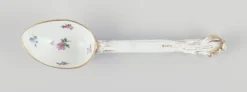 Sale Pamono Large Antique Porcelain Spoon with Floral Motifs from Meissen, Germany, 19th Century