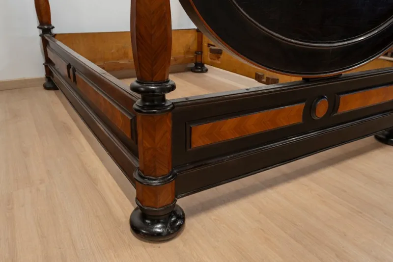 Pamono Large Antique Portuguese Romantic Bed, 19th Century> Beds & Bedroom Sets