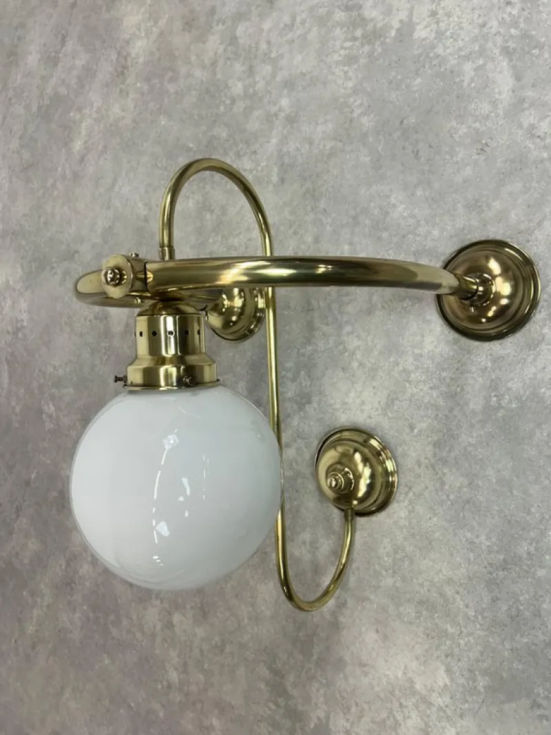 Pamono Large Art Deco Brass Wall Lamp, 1930s> Wall Lights & Sconces