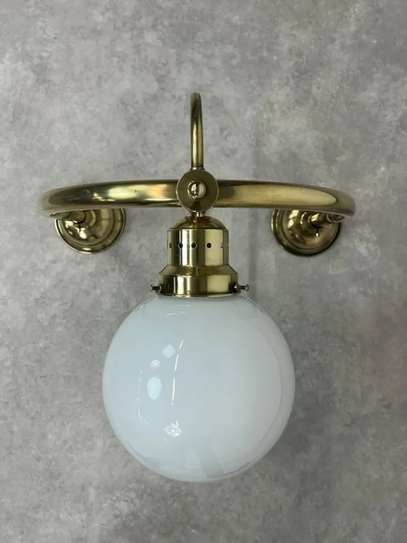 Pamono Large Art Deco Brass Wall Lamp, 1930s> Wall Lights & Sconces