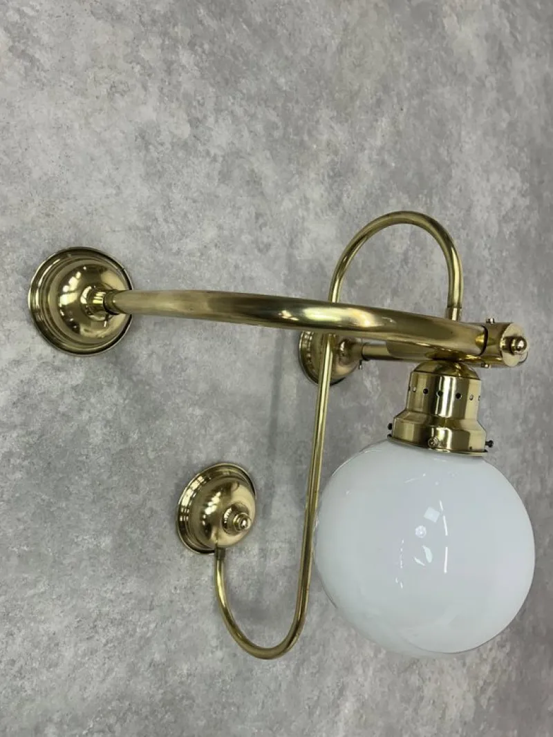 Pamono Large Art Deco Brass Wall Lamp, 1930s> Wall Lights & Sconces