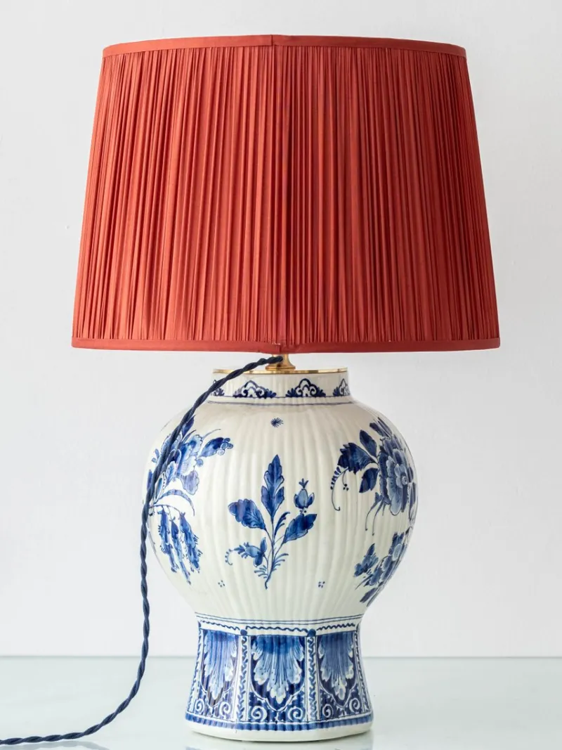 Pamono Large Blue and White Hand-Painted Table Lamp with New Terracotta Silk Lampshade from Royal Delft, 1948> Table Lamps