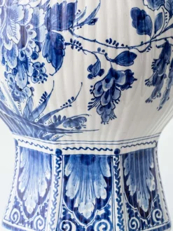 Pamono Large Blue and White Hand-Painted Table Lamp with New Terracotta Silk Lampshade from Royal Delft, 1948><noscript><img width=