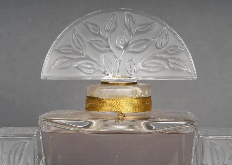 Pamono Large Bottle of Perfume from Lalique> Bottles, Carafes & Jugs