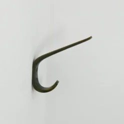 Pamono Large Brass Coat Hooks by Franz Hagenauer for Hagenauer Wien, 1950s, Set of 6><noscript><img width=