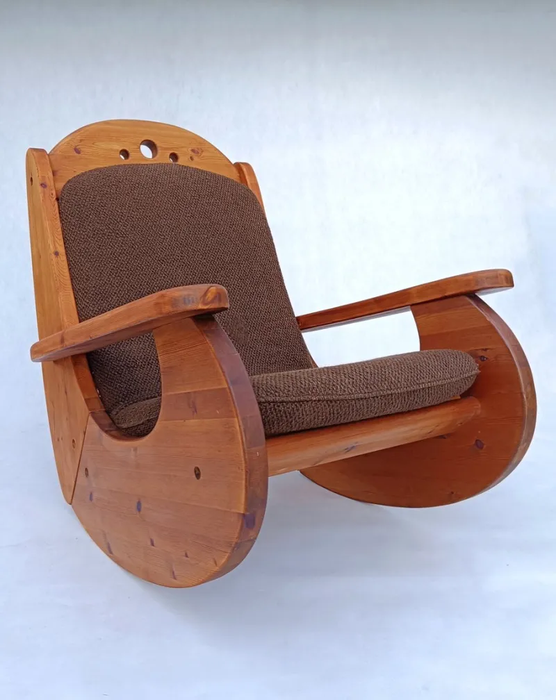 Pamono Large Brutalist Pine Rocking Chair from Wasa, 1987> Rocking Chairs