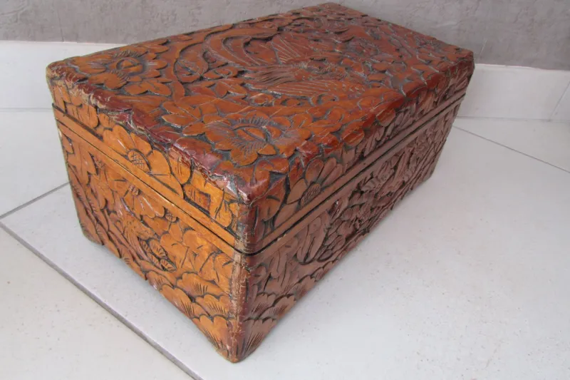Pamono Large Carved Wooden Box with Floral and Bird Decor, 1930s> Trunks Crates & Baskets