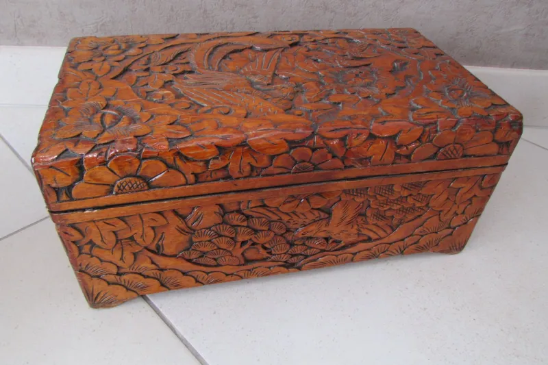 Pamono Large Carved Wooden Box with Floral and Bird Decor, 1930s> Trunks Crates & Baskets