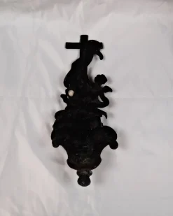 Online Pamono Large Cast Iron Holy Water Font with Cherubs and Crucifixes, 19th Century