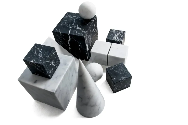 Pamono Large Decorative Paperweight Cube in Black Marquina Marble> Decorative Objects