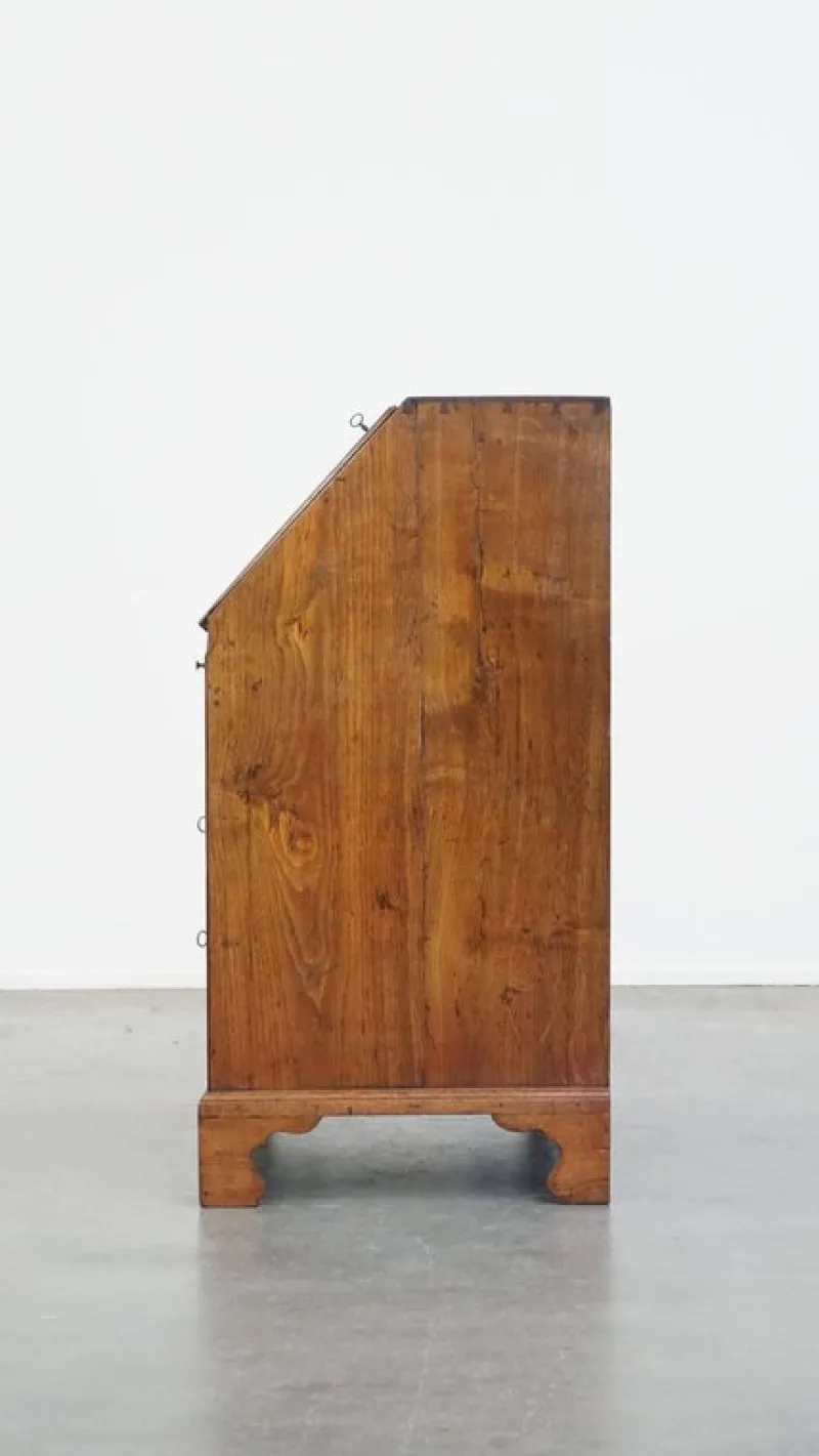 Discount Pamono Large Early 19th Century English Oak Secretary with a Stepped Interior and Working Locks