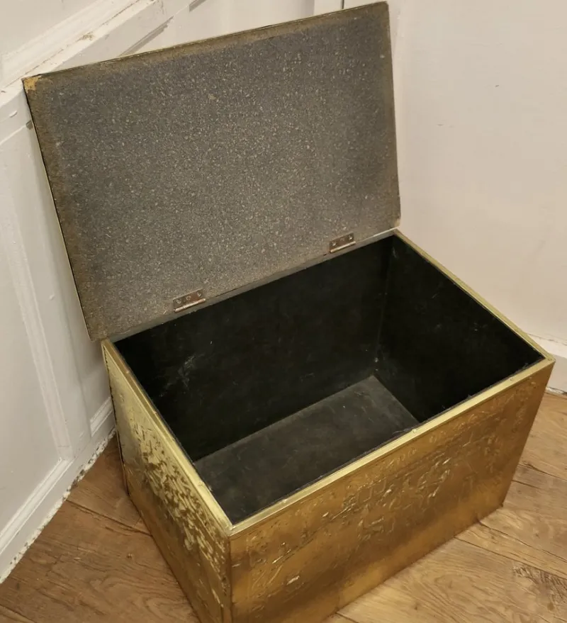 Clearance Pamono Large Embossed Brass Log Box with Tavern Scenes, 1890s
