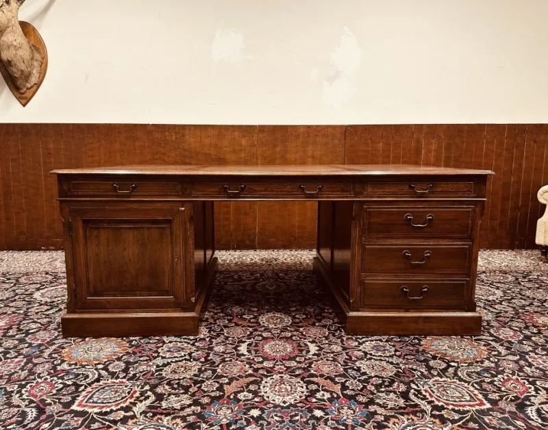 Sale Pamono Large English Desk in Oak