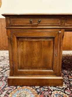 Sale Pamono Large English Desk in Oak