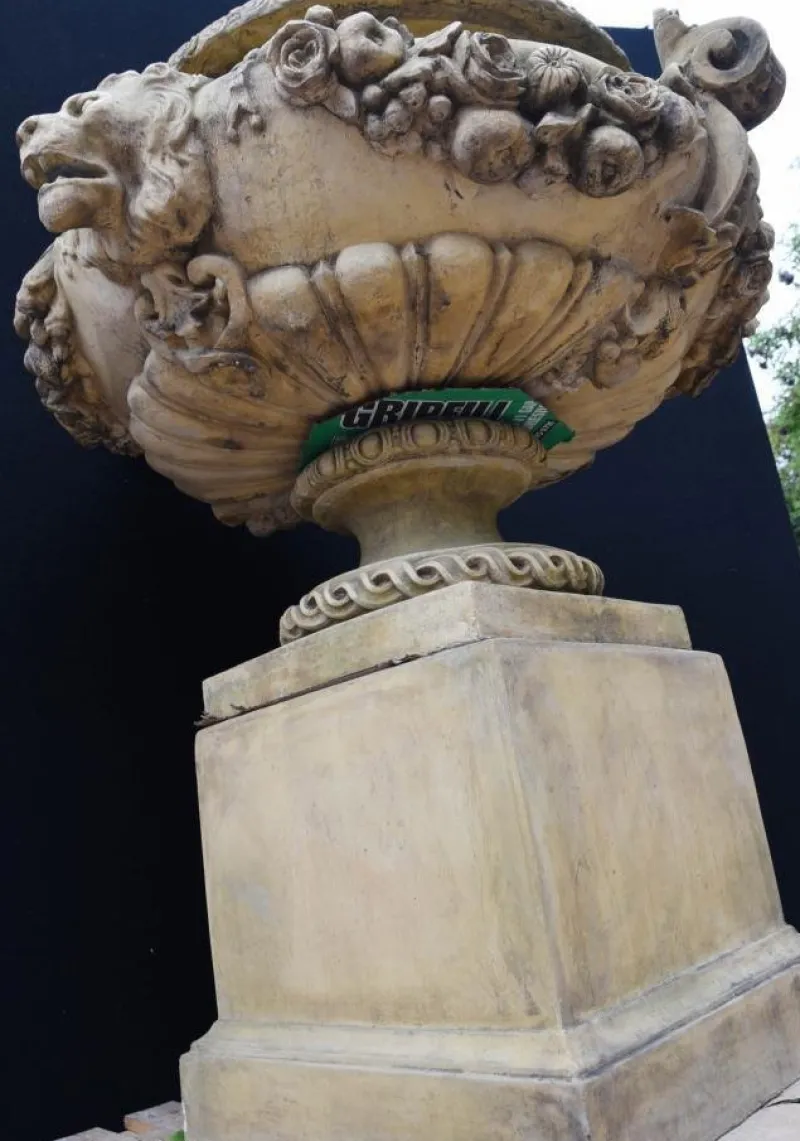 Pamono Large English Stone Garden Urn on Pedestal Plinth> Garden Accessories