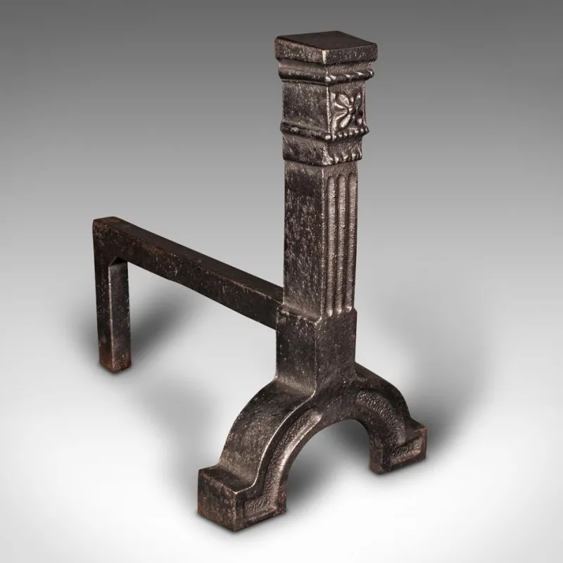 Online Pamono Large English Victorian Adirons in Cast Iron, 1890s, Set of 2