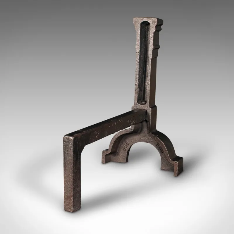 Online Pamono Large English Victorian Adirons in Cast Iron, 1890s, Set of 2