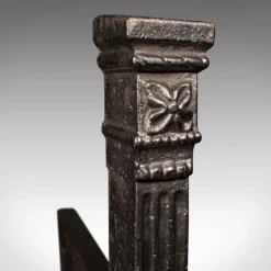 Online Pamono Large English Victorian Adirons in Cast Iron, 1890s, Set of 2