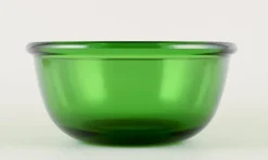 Pamono Large Finnish Luna Bowl in Green Art Glass by Kaj Franck, 1970s> Bowls