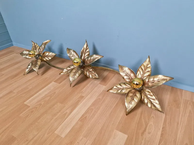 Pamono Large Floral Wall Light attributed to Willy Daro for Massive, Belgium, 1970s> Wall Lights & Sconces