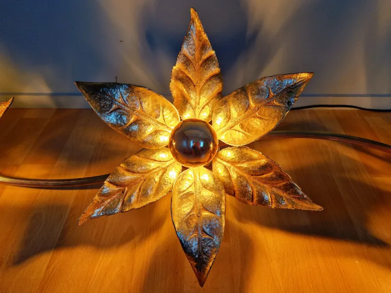 Pamono Large Floral Wall Light attributed to Willy Daro for Massive, Belgium, 1970s> Wall Lights & Sconces