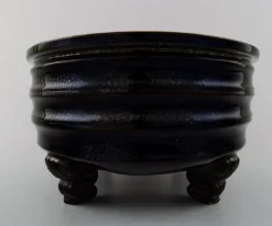 Discount Pamono Large Flower Pot with Dark Blue Glaze by Svend Hammershøi for Kähler, 1940s