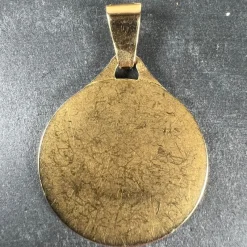 Pamono Large French 18 Karat Yellow Gold Virgin Mary Charm Pendant Medal, 1960s><noscript><img width=